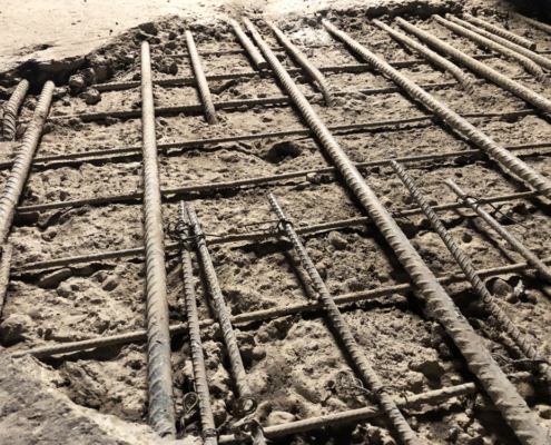 Zone piquée du béton